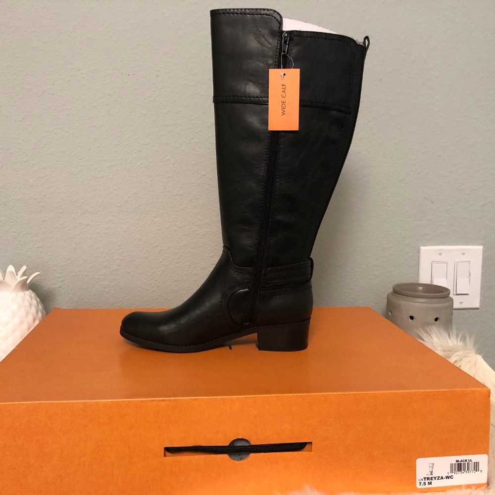 NWT Unisa "Treyza" Wide Calf Riding Boot - Sz. 7.5 - Picture 3 of 3